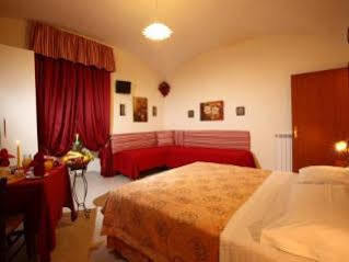 And Cappuccino Bed & Breakfast 2*